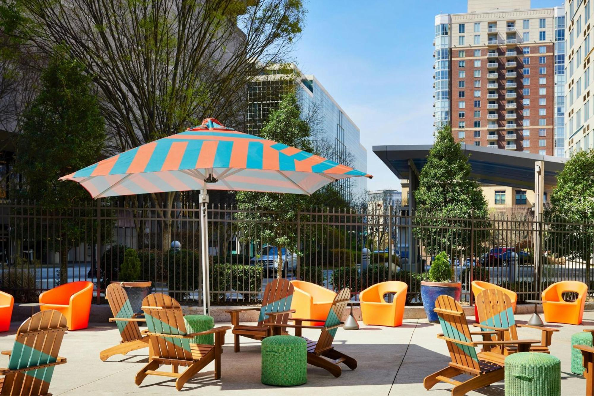 Aloft Atlanta Downtown Hotel Exterior photo