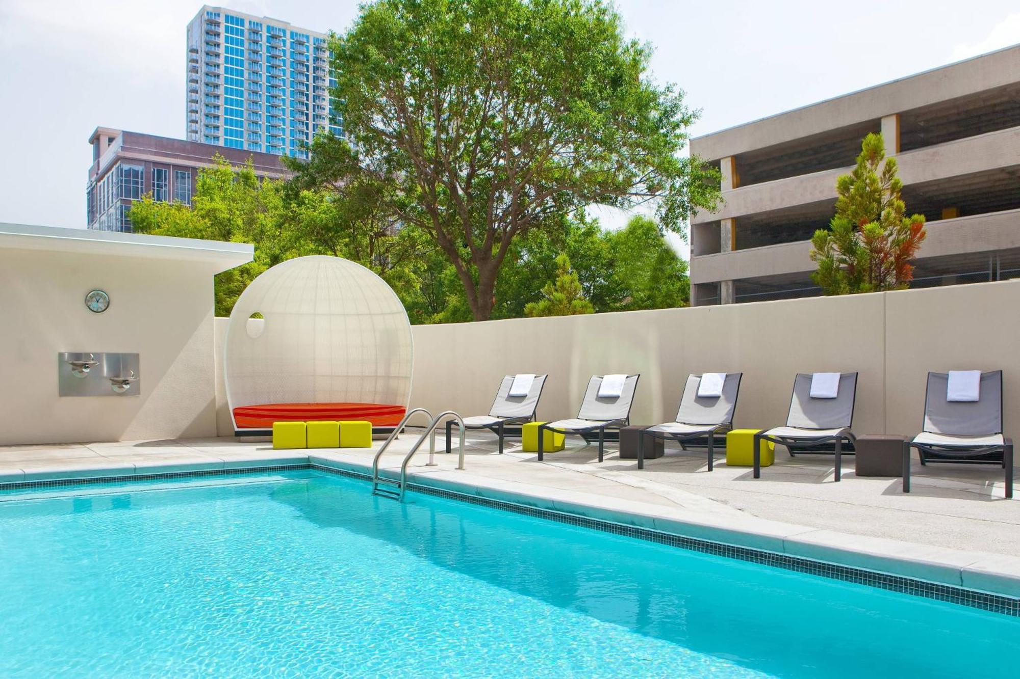 Aloft Atlanta Downtown Hotel Exterior photo
