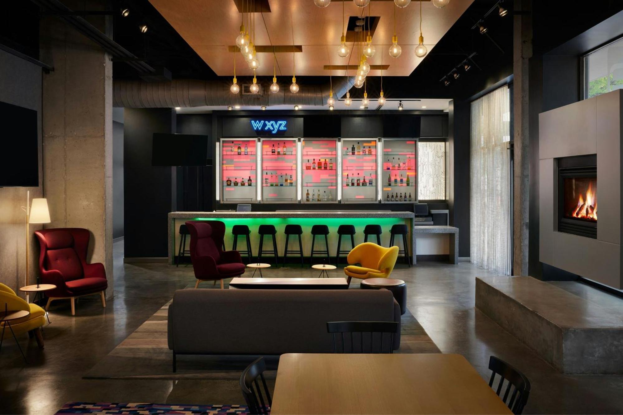 Aloft Atlanta Downtown Hotel Exterior photo