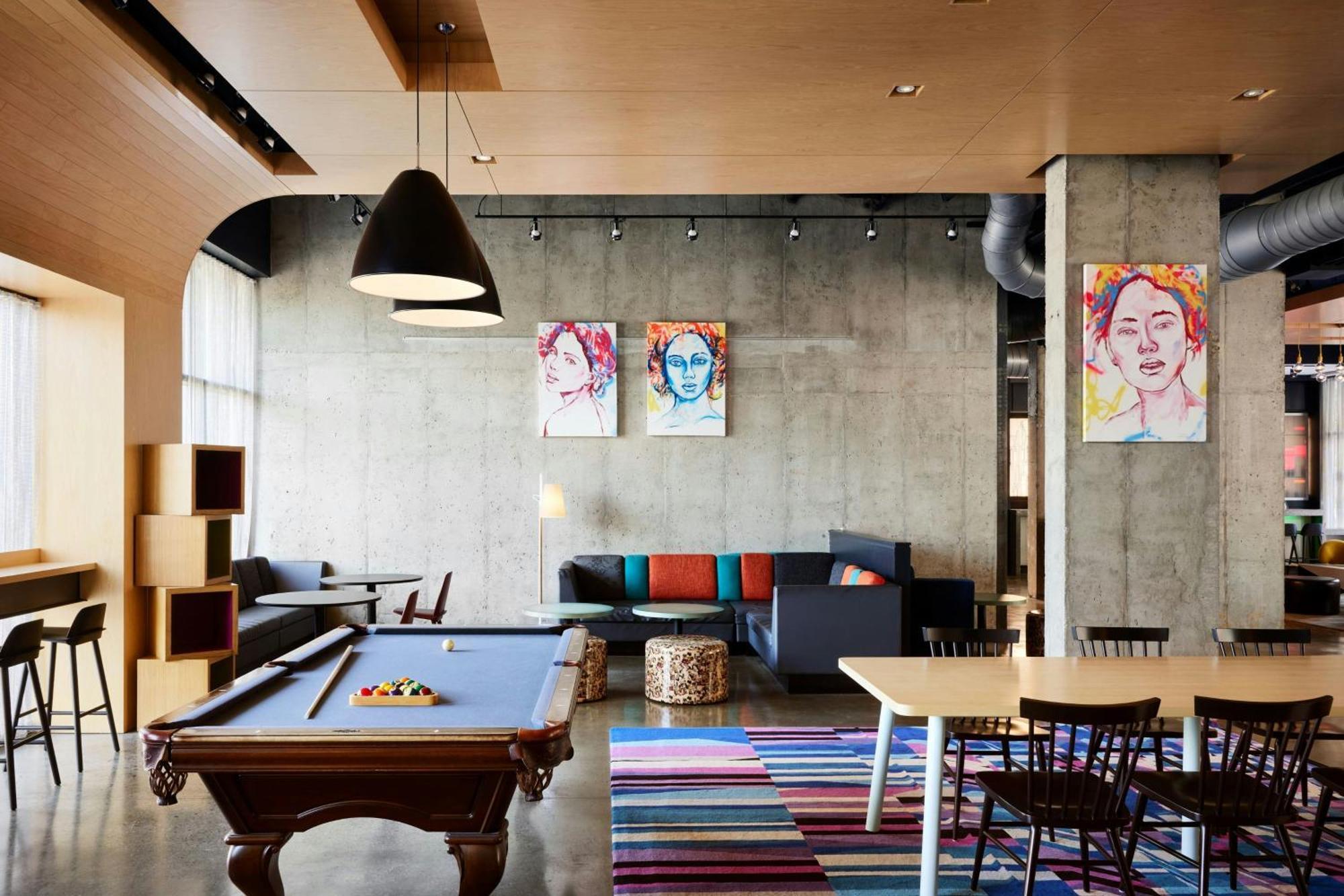Aloft Atlanta Downtown Hotel Exterior photo
